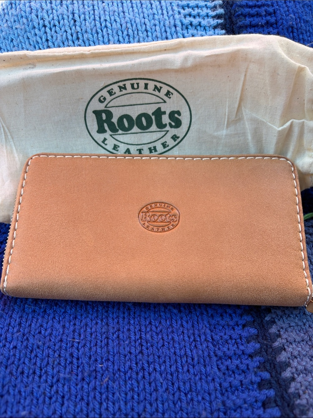 Roots Zip-Around Wallet in Natural Vintage Tribe Leather (2018-2022)